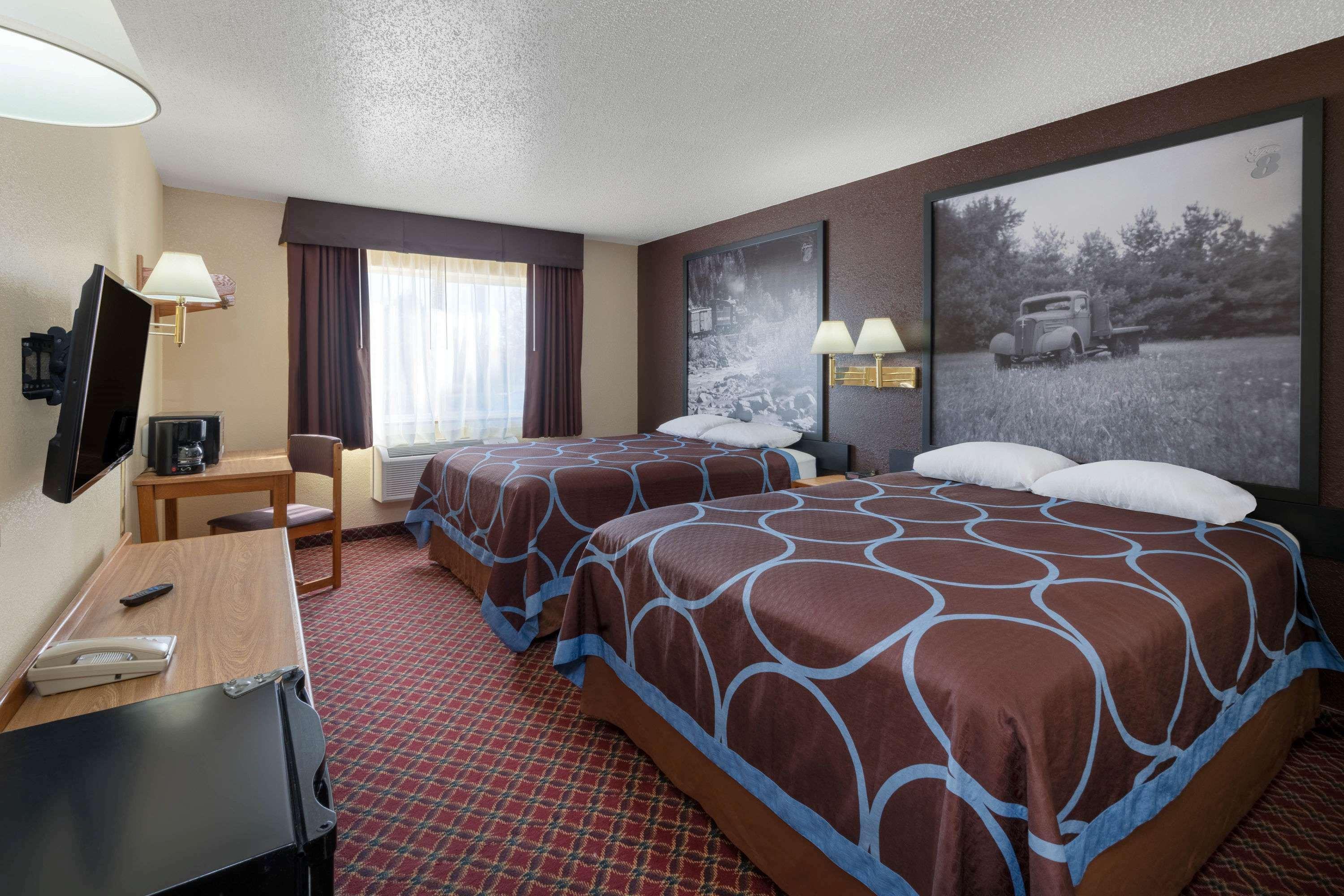Hotel Super 8 By Wyndham Fountain Exterior foto